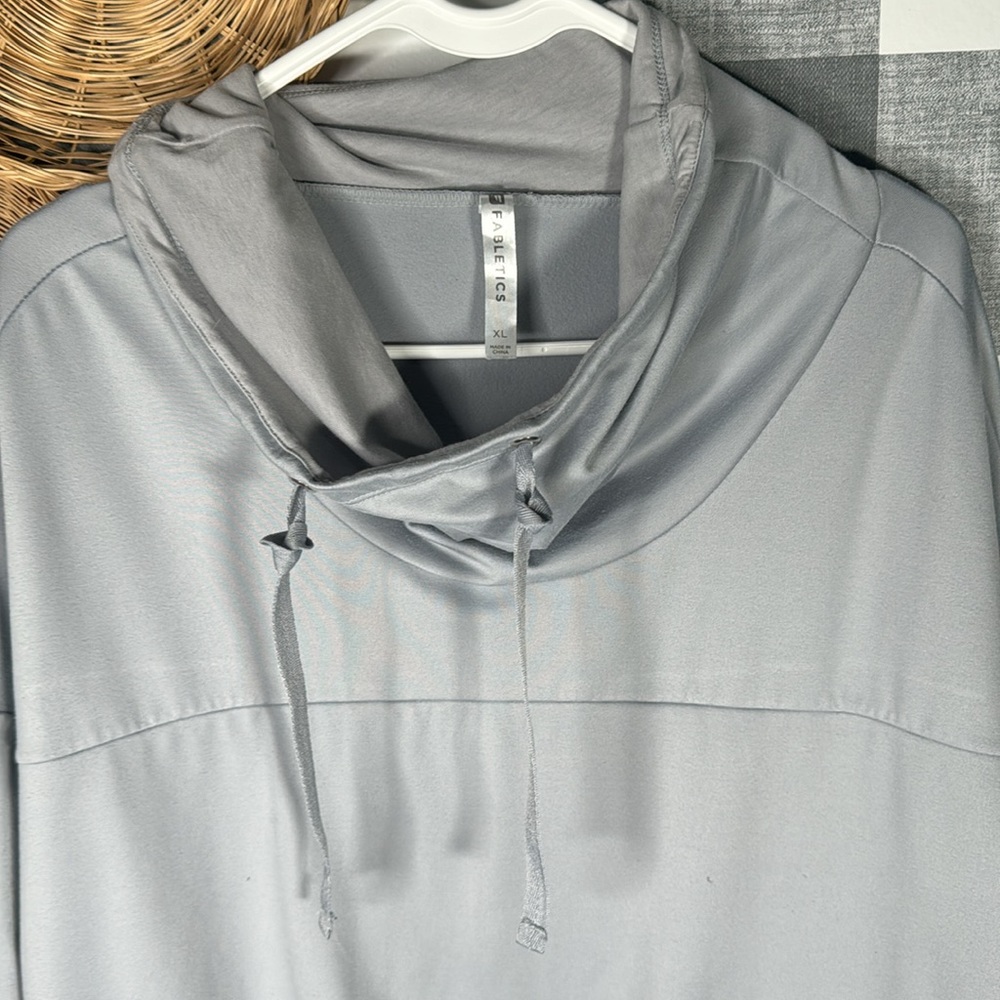 Fabletics Pullover - image 3